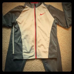 Nike boys sweatsuit size 6m